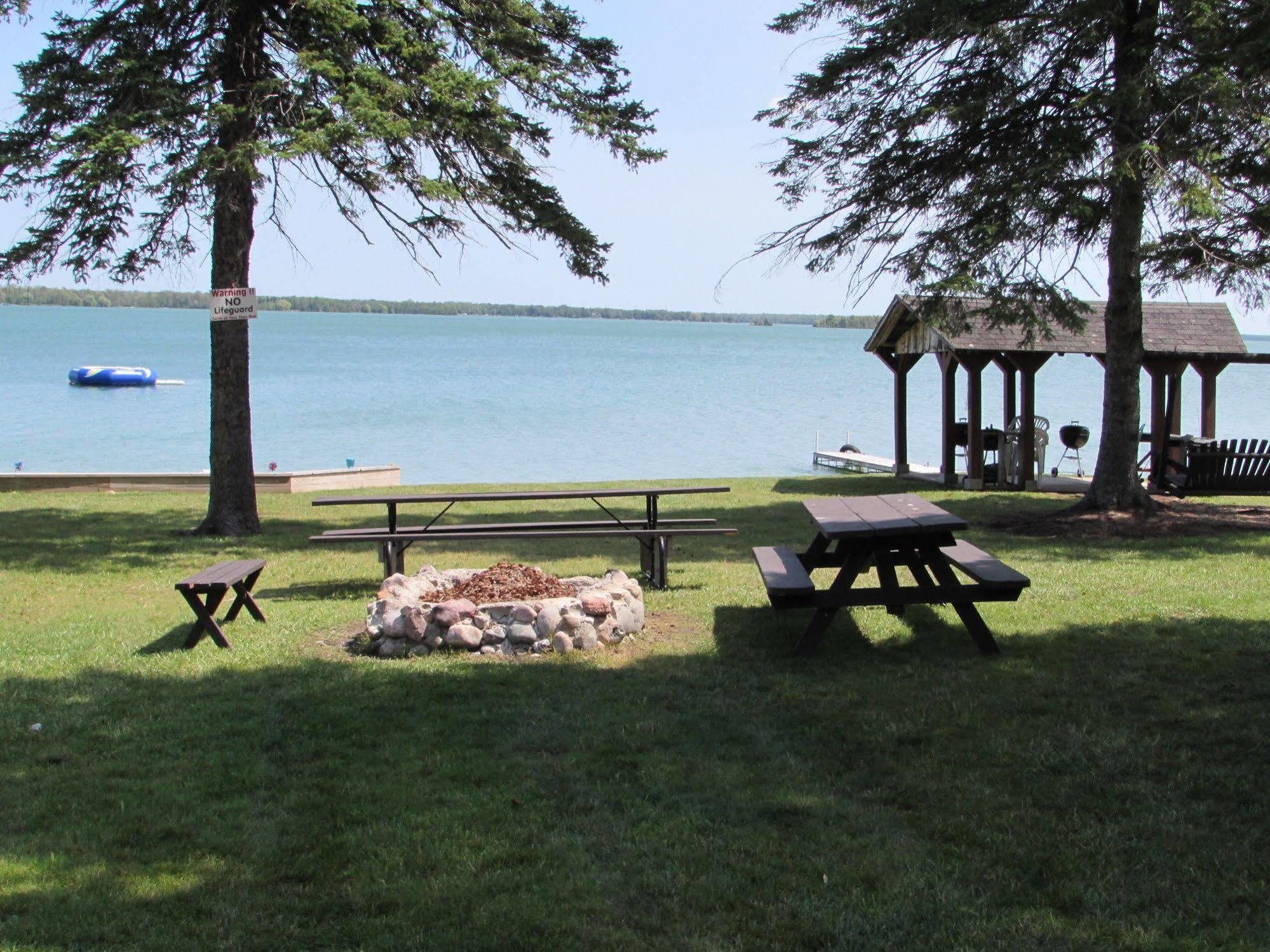Grand Lake Resort Presque Isle 외부 사진