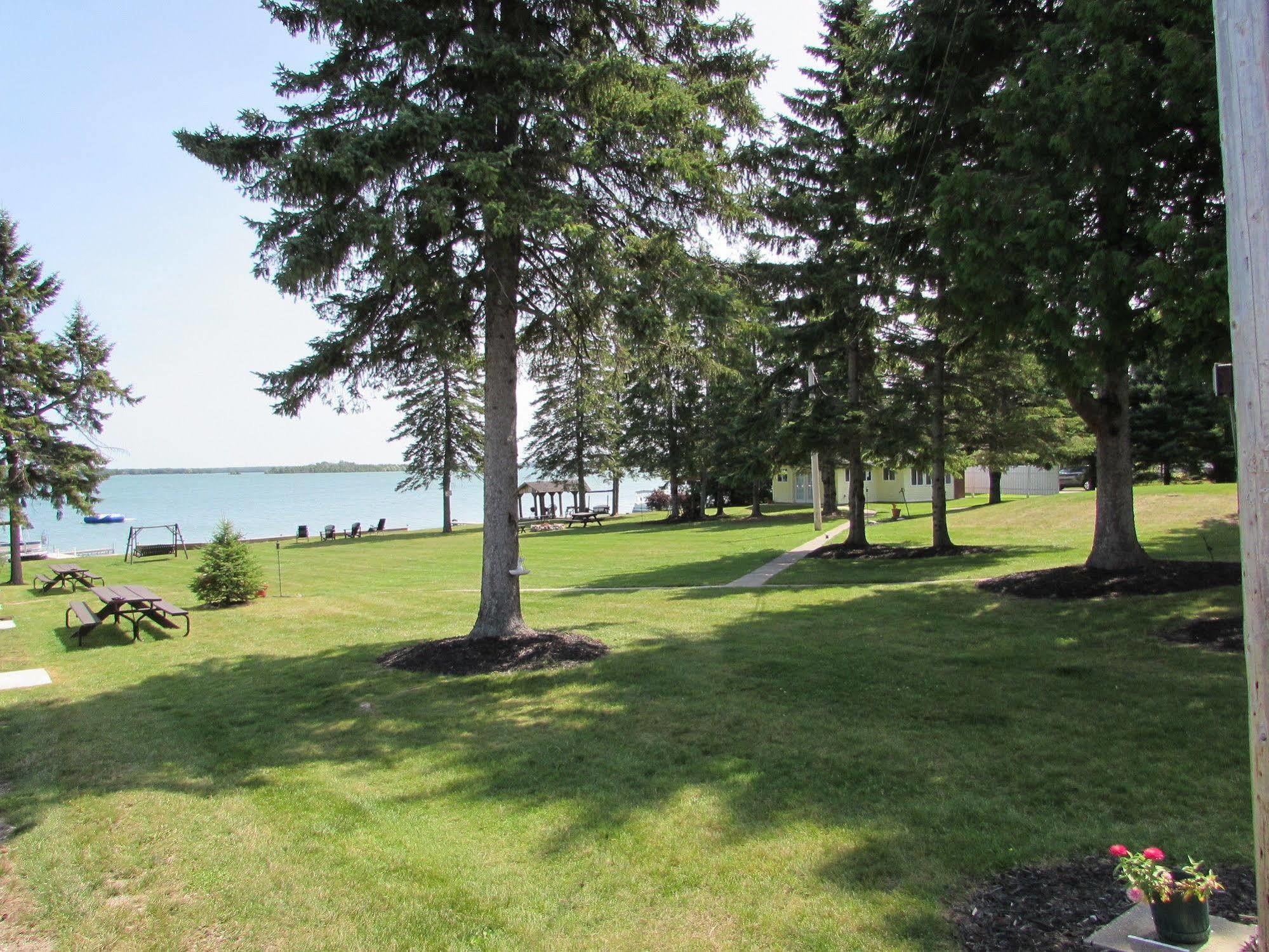Grand Lake Resort Presque Isle 외부 사진